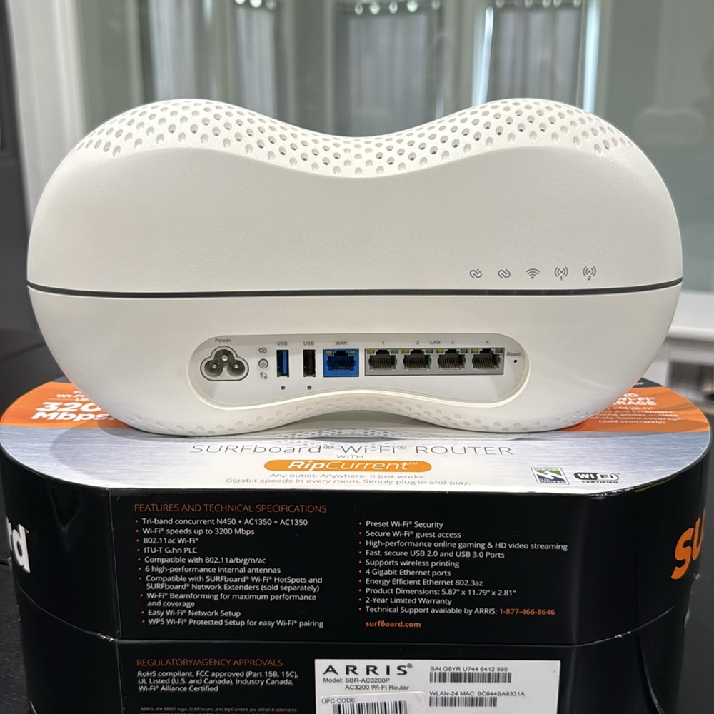 ARRIS Surfboard Ac3200 Wi-Fi Router with RipCurrent Using G.hn (SBR-AC3200P) - Picture 3 of 8